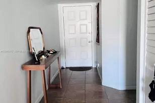 12500 SW 5th Ct, Pembroke Pines, FL 33027 - Photo 2