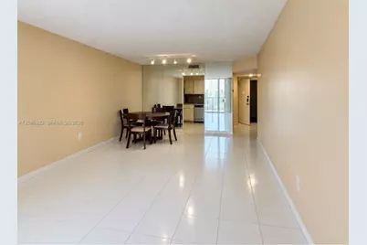2750 NE 183rd St #601, Aventura, FL 33160 - Photo 2