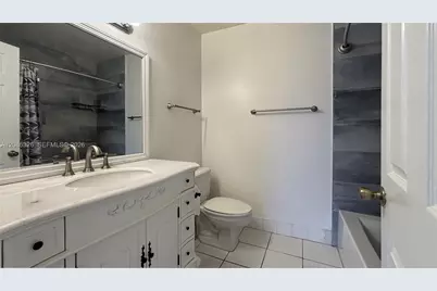 1186 NW 123rd Ct #109, Miami, FL 33182 - Photo 32