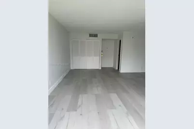 17021 N Bay Rd #726, Sunny Isles Beach, FL 33160 - Photo 4