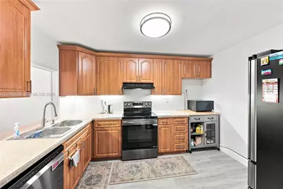 3930 Inverrary Blvd #602-D, Lauderhill, FL 33319 - Photo 4