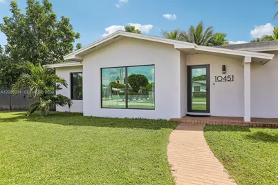 10451 SW 125th Ave, Miami, FL 33186 - Photo 2