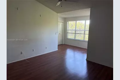 437 Vista Isles Dr #2223, Sunrise, FL 33325 - Photo 4