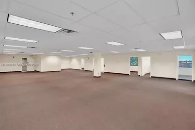 2870 Stirling Rd, Hollywood, FL 33020 - Photo 18