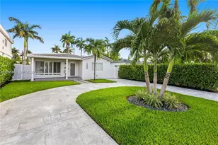 1239 Washington St, Hollywood, FL 33019 - Photo 1