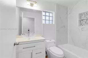 1525 Seabay Rd, Weston, FL 33326 - Photo 14
