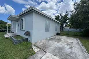 1320 NW 87th St, Miami, FL 33147 - Photo 2