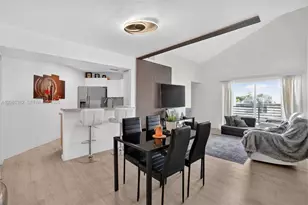 9735 Fontainebleau Blvd, Miami, FL 33172 - Photo 2