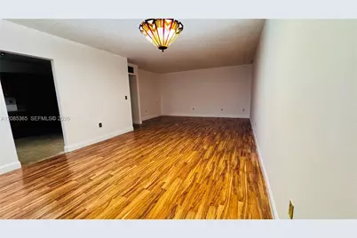 780 NE 199th St #206E, North Miami Beach, FL 33179 - Photo 6