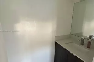 913 NE 17th St, Fort Lauderdale, FL 33305 - Photo 8