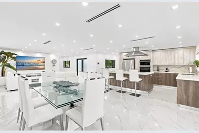 100 NW 120th Ave, Miami, FL 33182 - Photo 10