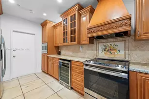921 Alava Ave, Coral Gables, FL 33146 - Photo 12