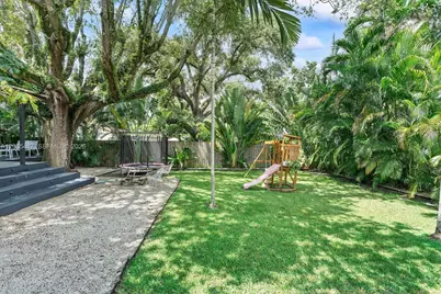 151 NE 88th St, El Portal, FL 33138 - Photo 42