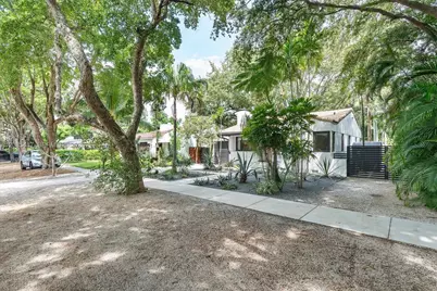 151 NE 88th St, El Portal, FL 33138 - Photo 48