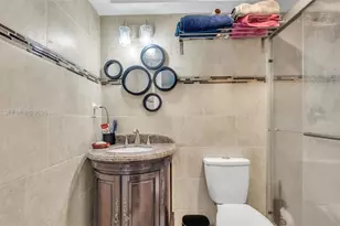 8001 Crespi Blvd, Miami Beach, FL 33141 - Photo 16
