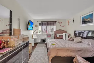 8001 Crespi Blvd, Miami Beach, FL 33141 - Photo 12