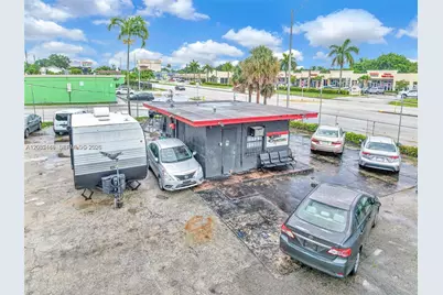 4601 W Hallandale Beach Blvd, Hollywood, FL 33023 - Photo 2