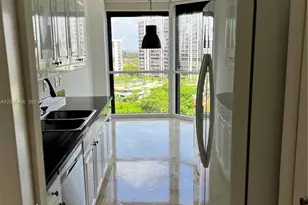 21055 Yacht Club Dr, Aventura, FL 33180 - Photo 44