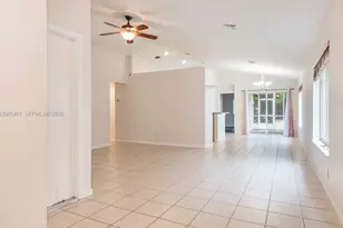 1211 Golden Cane Dr, Weston, FL 33327 - Photo 2