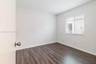 1211 Golden Cane Dr, Weston, FL 33327 - Photo 16