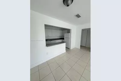 615 NW 177th St #207, Miami Gardens, FL 33169 - Photo 2