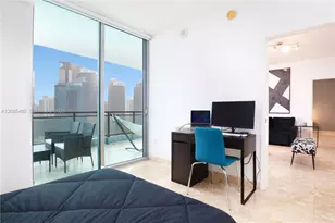 90 SW 3rd St, Miami, FL 33130 - Photo 10
