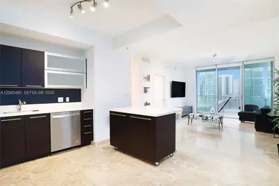90 SW 3rd St #3002, Miami, FL 33130 - Photo 2