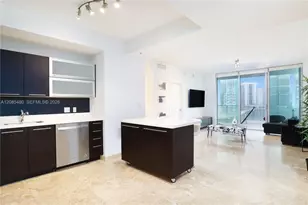 90 SW 3rd St, Miami, FL 33130 - Photo 2