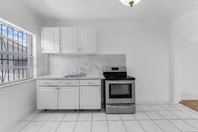 5629 SW 7th St, Miami, FL 33134 - Photo 6
