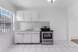 5629 SW 7th St, Miami, FL 33134 - Photo 6
