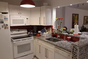 8100 Byron Ave, Miami Beach, FL 33141 - Photo 18