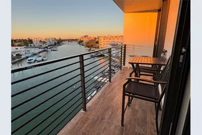 8100 Byron Ave #504, Miami Beach, FL 33141 - Photo 2