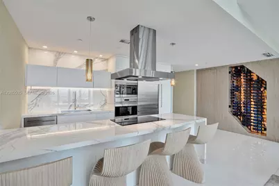 1100 Biscayne Blvd #6303, Miami, FL 33132 - Photo 8