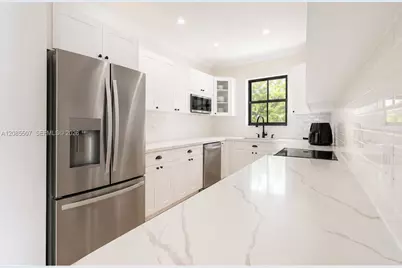 735 NE 72nd St, Miami, FL 33138 - Photo 6