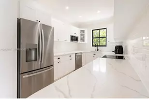 735 NE 72nd St, Miami, FL 33138 - Photo 6