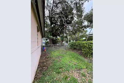 2652 SW 23rd Ave #back, Miami, FL 33133 - Photo 8