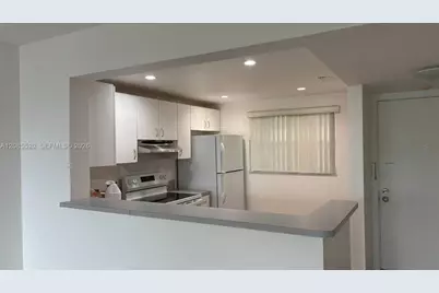 10815 SW 112th Ave #311, Miami, FL 33176 - Photo 2