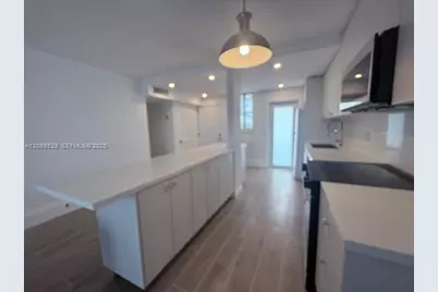 3000 Marcos Dr #P305, Aventura, FL 33160 - Photo 4