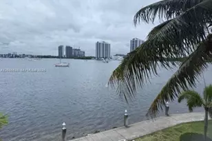 3000 Marcos Dr, Aventura, FL 33160 - Photo 14