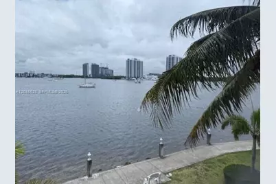 3000 Marcos Dr #P305, Aventura, FL 33160 - Photo 10