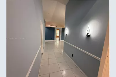 856 NW 132nd Ave, Pembroke Pines, FL 33028 - Photo 10