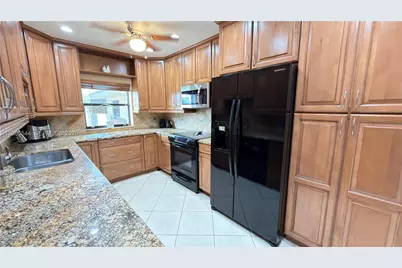 400 NW 127th Ave #16, Plantation, FL 33325 - Photo 4