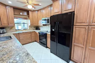 400 NW 127th Ave, Plantation, FL 33325 - Photo 6