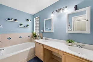 4258 NW 1st Dr, Deerfield Beach, FL 33442 - Photo 28