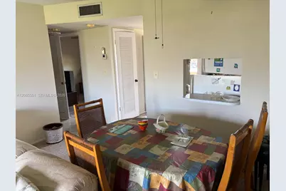8021 N Sunrise Lakes Dr #310, Sunrise, FL 33322 - Photo 2