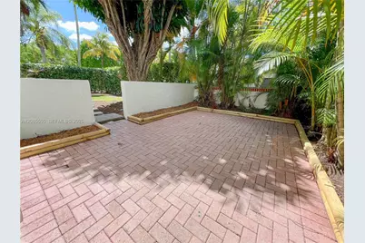 1114 Columbus Blvd, Coral Gables, FL 33134 - Photo 22