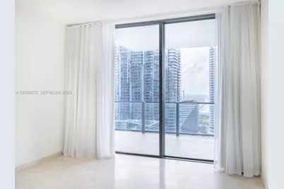 68 SE 6th St #2404, Miami, FL 33131 - Photo 12