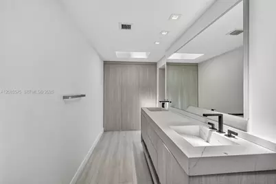 755 Curtiswood Dr, Key Biscayne, FL 33149 - Photo 22