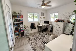 240 N 68th Ave, Hollywood, FL 33024 - Photo 14
