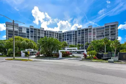 600 Parkview Dr #829, Hallandale Beach, FL 33009 - Photo 40